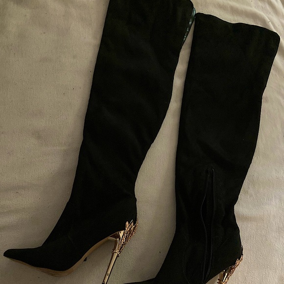 Shoe Dazzle Shoes - i am selling these because i never had any use for them, they were a used gift.